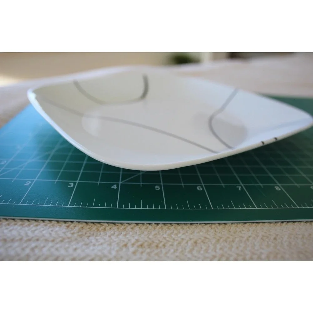 Corelle Vitrelle Simple Sketch Square Lunch‎ Plate 8.75